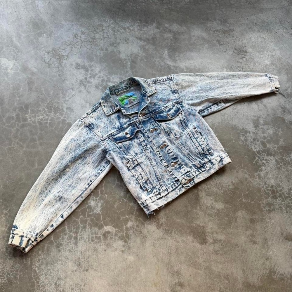 Vintage 80's Expressions light stone wash denim jean trucker jacket